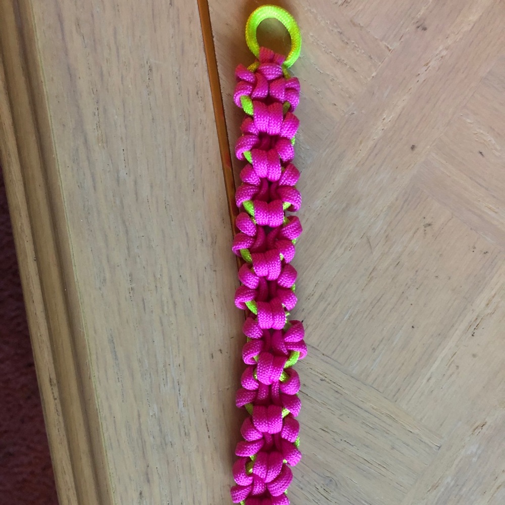 Parachute cord bracelet